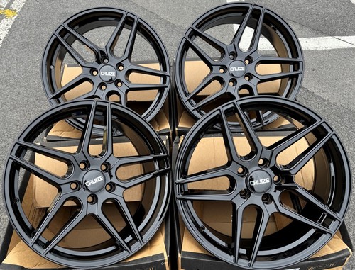 Black castor alloy wheels - 18",